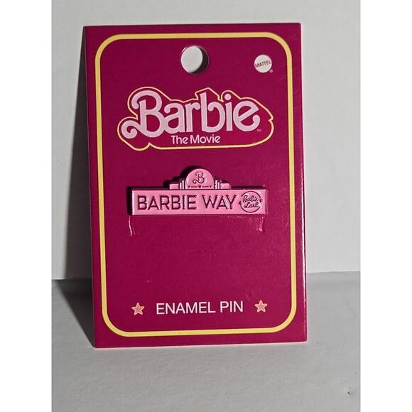 New Barbie The Movie Barbie Way Street Sign Enamel Pin On Cardboard - Picture 2 of 6